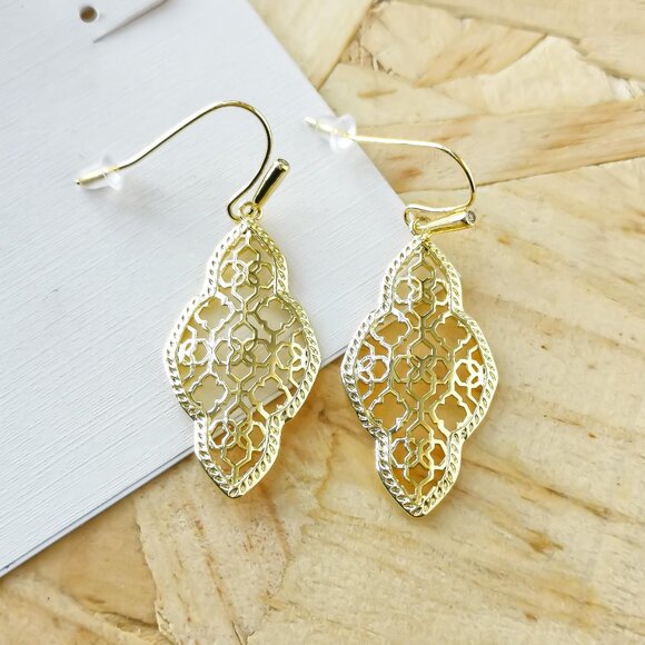 Kendra Scott Jewelry - NEW Kendra Scott Abbie Drop Earrings Gold